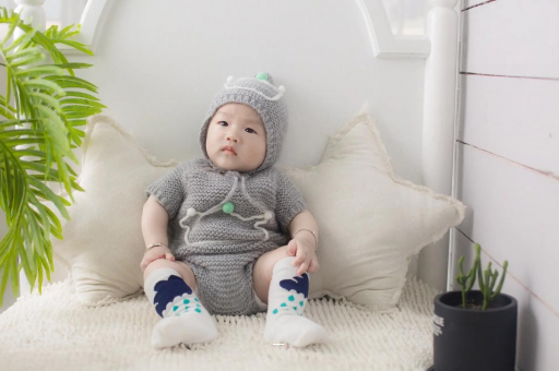 中卫宝宝揉眼睛是怎么回事 中卫宝宝揉眼睛是怎么回事