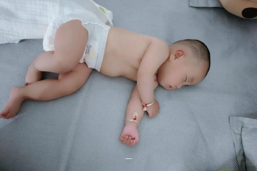 中卫孕妇显怀早的原因